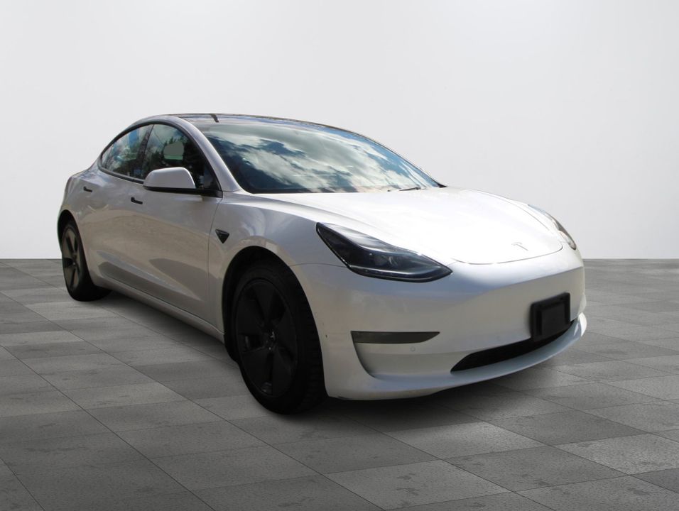 Tesla Model 3 2022 - Image 4