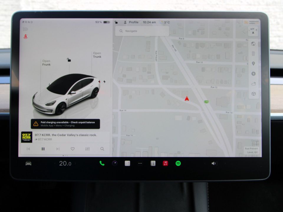 Tesla Model 3 2022 - Image 5