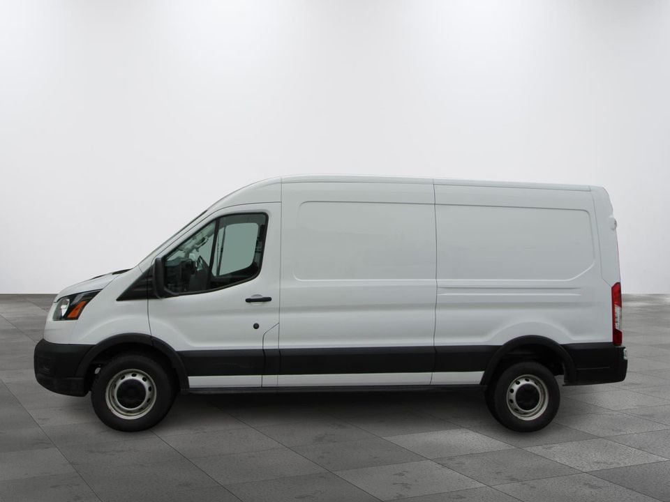 Ford Transit Cargo Van 2022 - Image 7
