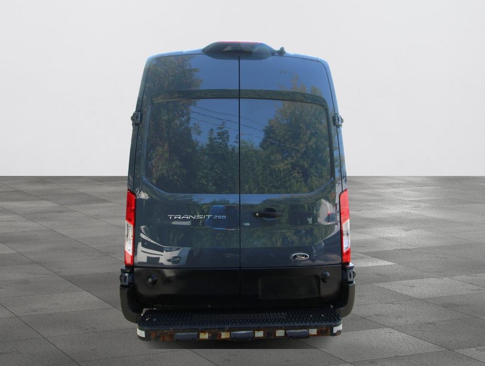 Ford Transit Cargo Van 2021 - Image 14