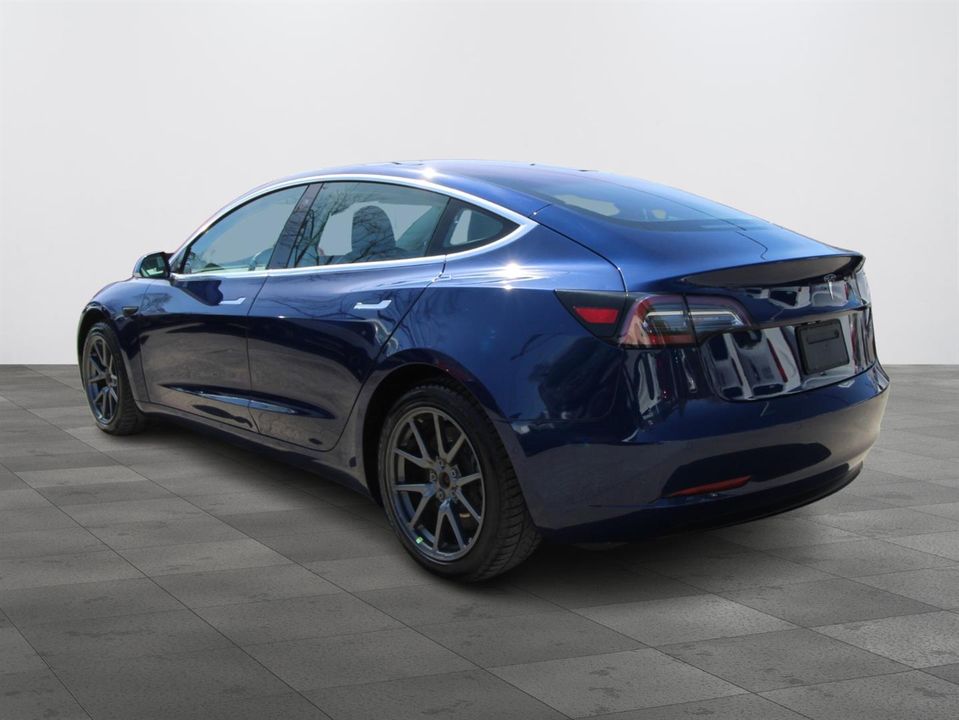 Tesla Model 3 2019 - Image 11