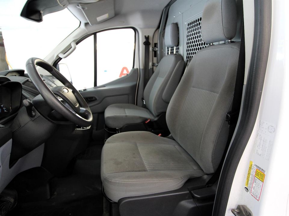 Ford Transit Van 2018 - Image 16