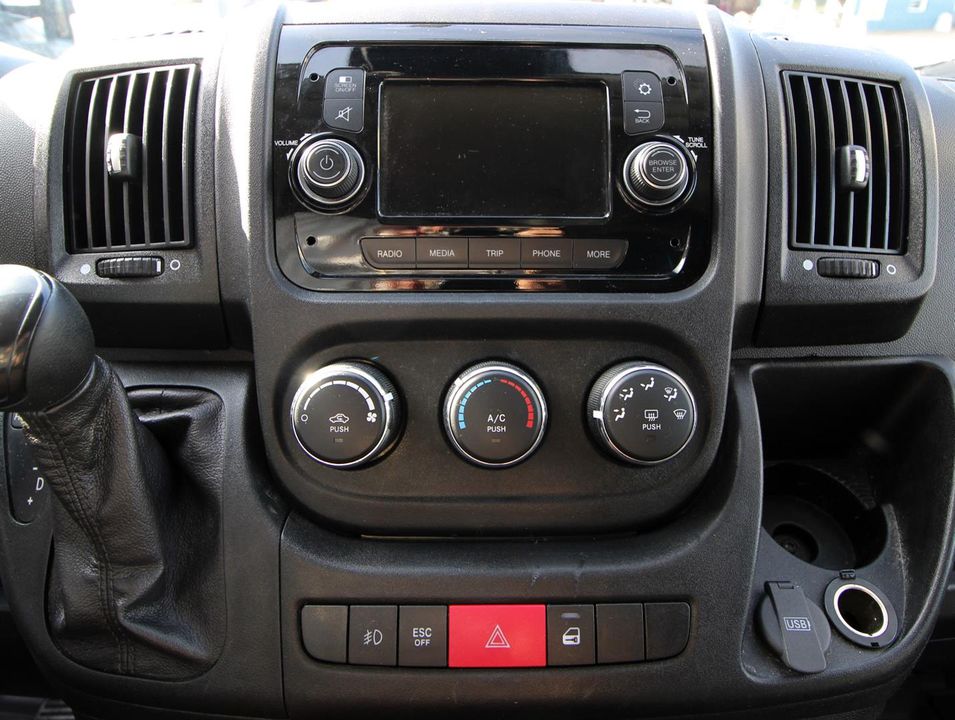 RAM ProMaster Cargo Van 2021 - Image 8
