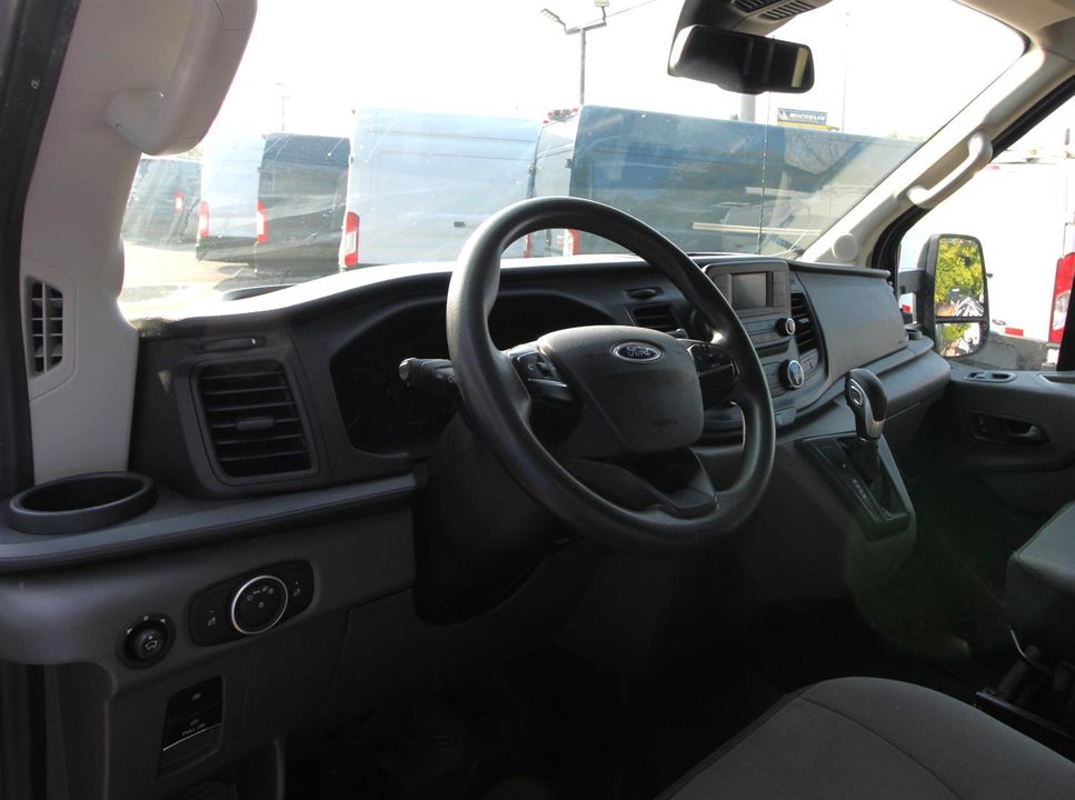 Ford Transit Cargo Van 2021 - Image 4