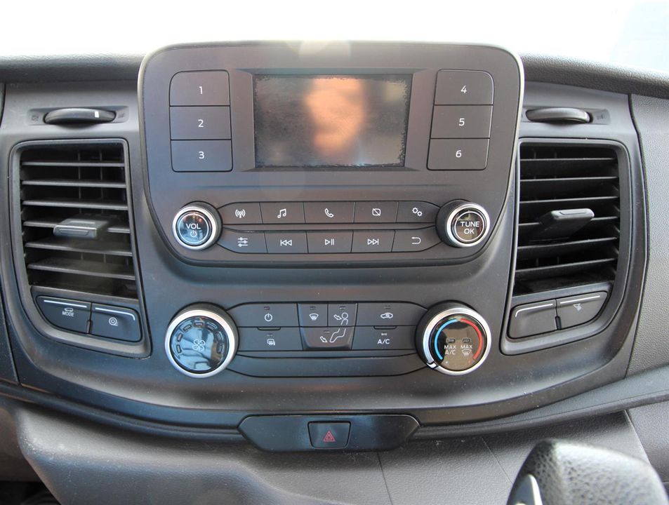 Ford Transit Cargo Van 2021 - Image 8