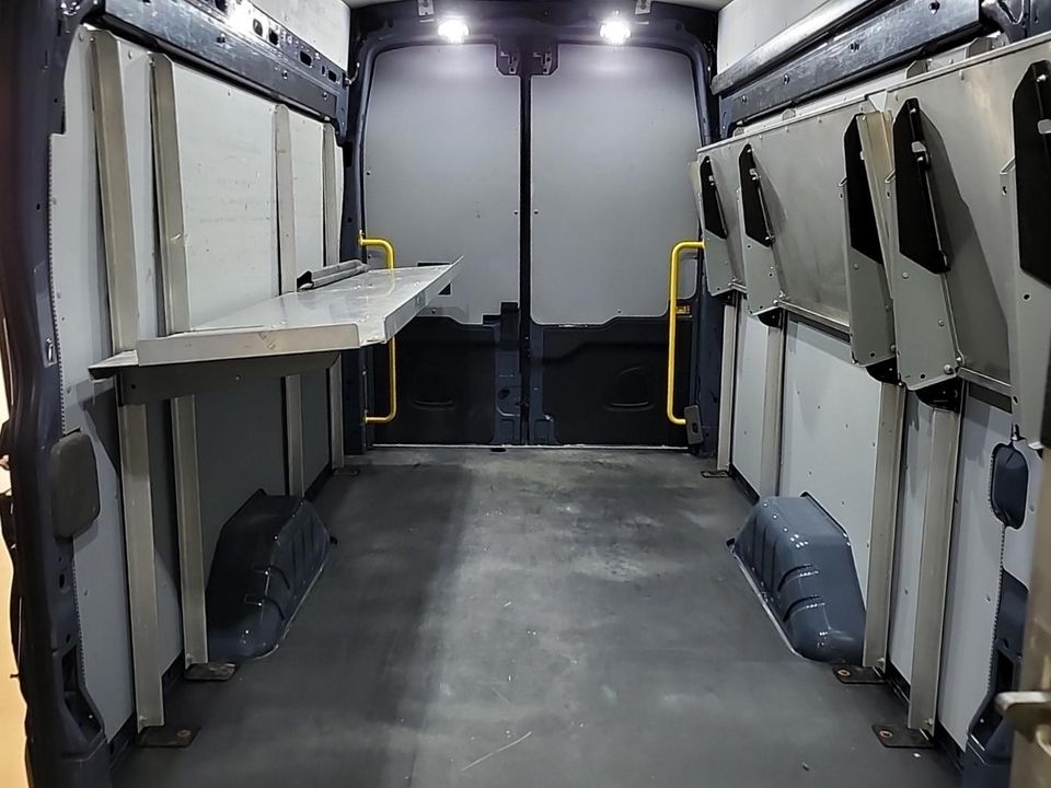 Ford Transit Cargo Van 2021 - Image 10
