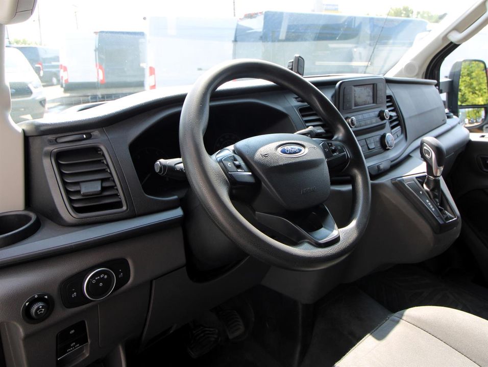 Ford Transit Cargo Van 2021 - Image 4