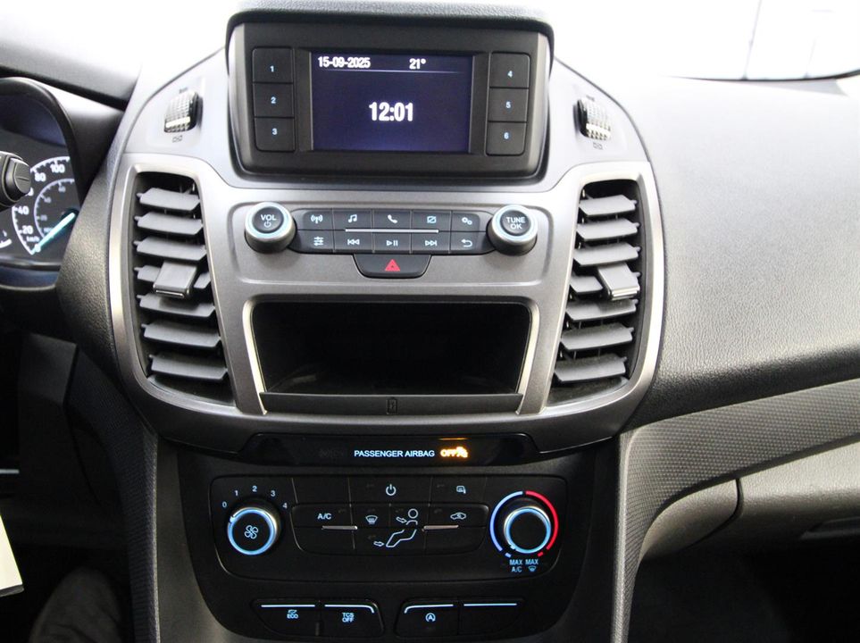 Ford Transit Connect Van 2020 - Image 10