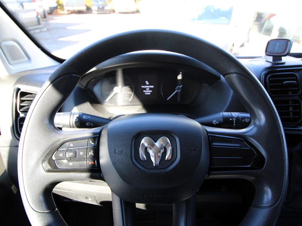 Ram ProMaster Cargo Van 2022 - Image 6