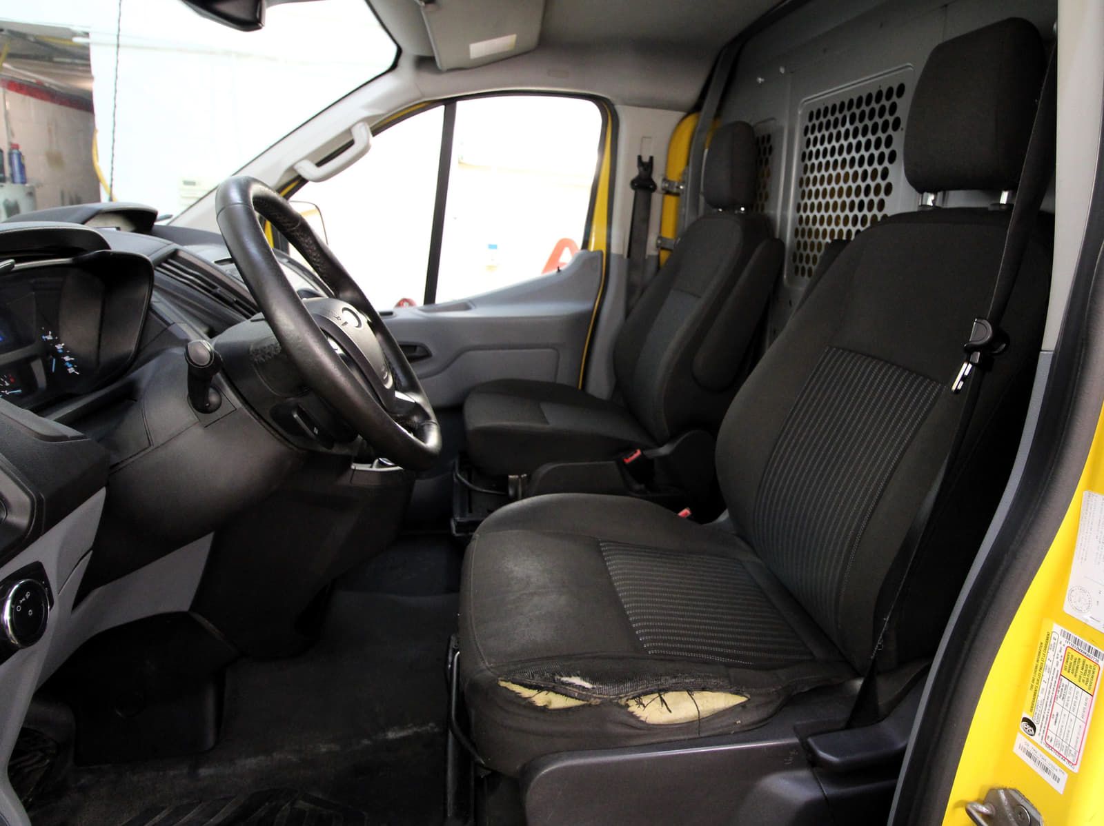 Ford Transit-150 2017 - Thumbnail 14