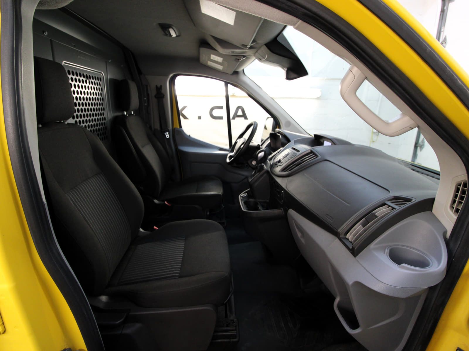 Ford Transit-150 2017 - Thumbnail 15