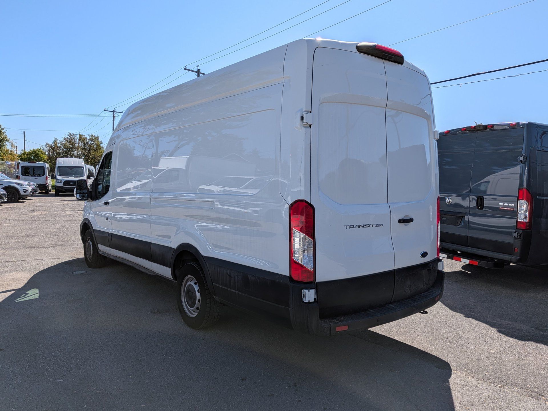 Ford Transit-250 Cargo Van 2021 - Thumbnail 13