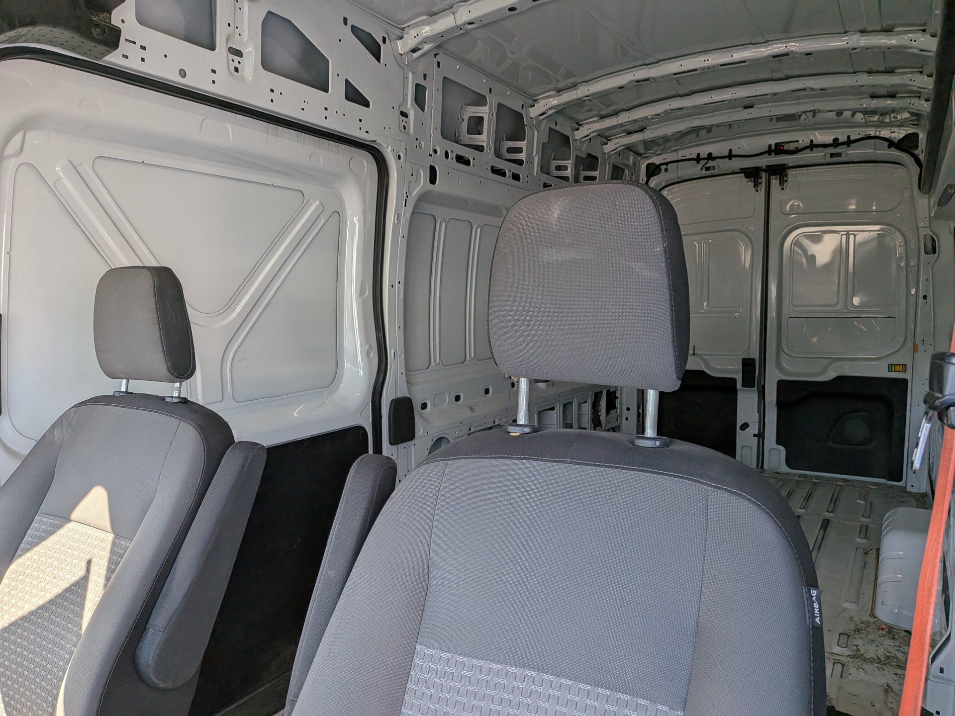 Ford Transit-250 Cargo Van 2021 - Thumbnail 14
