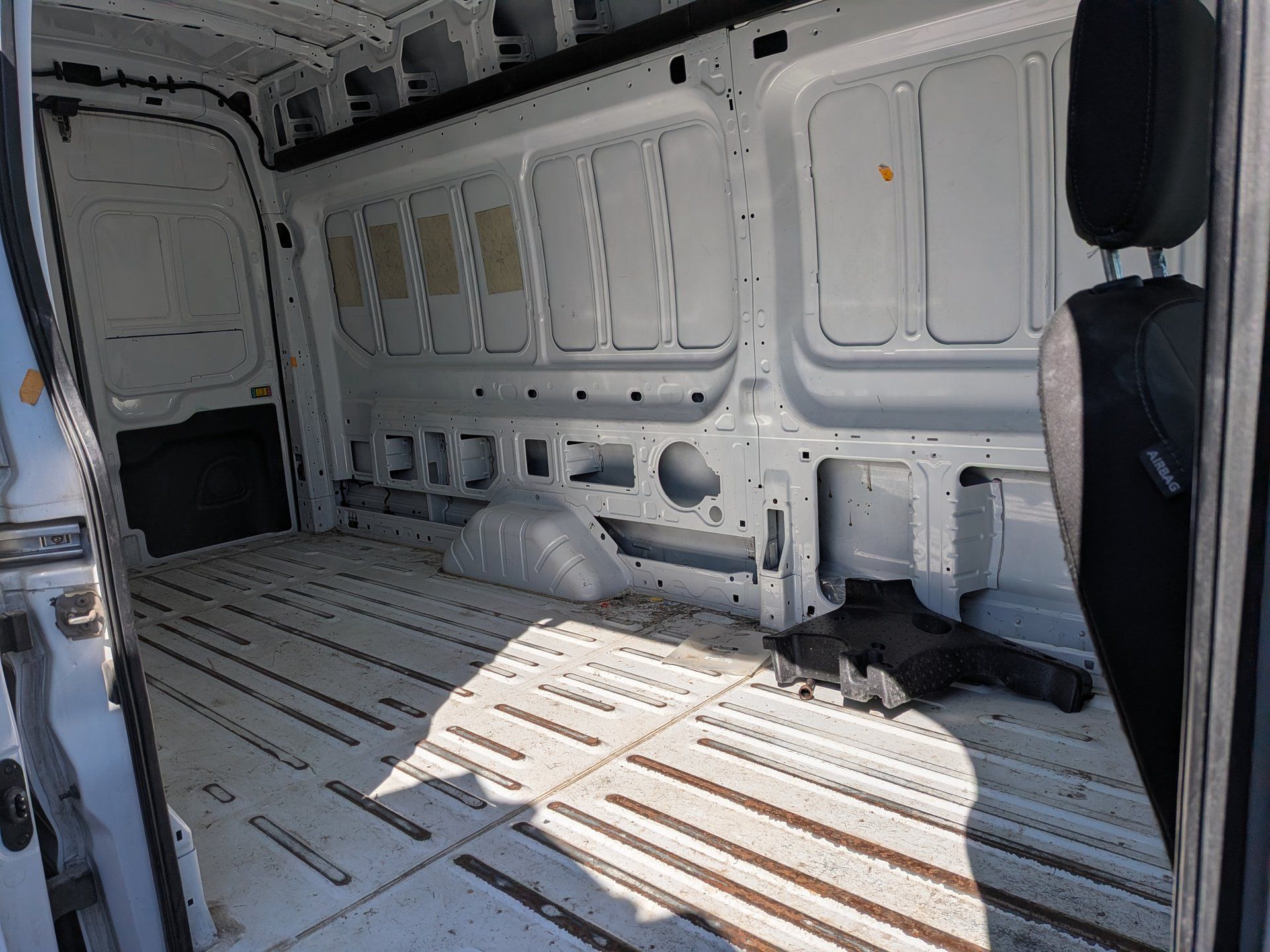 Ford Transit-250 Cargo Van 2021 - Thumbnail 3